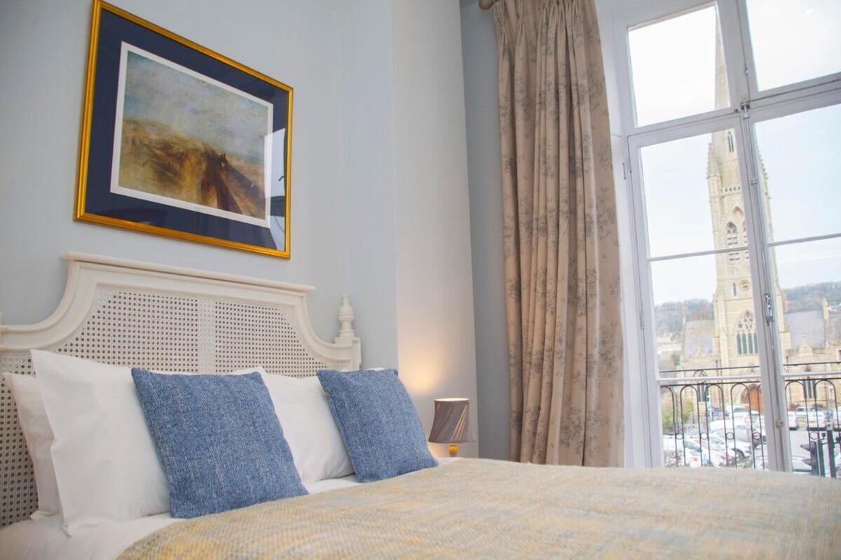 Stylish City Centre Apartment - Бат Екстериор снимка