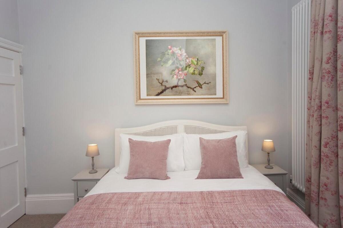 Stylish City Centre Apartment - Бат Екстериор снимка